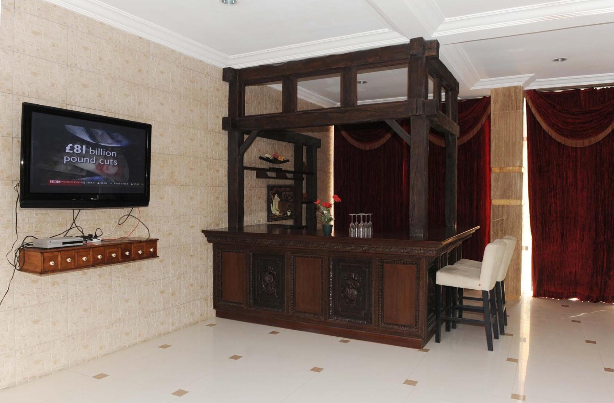 Gulf Continental Suite Kuwejt Zewnętrze zdjęcie